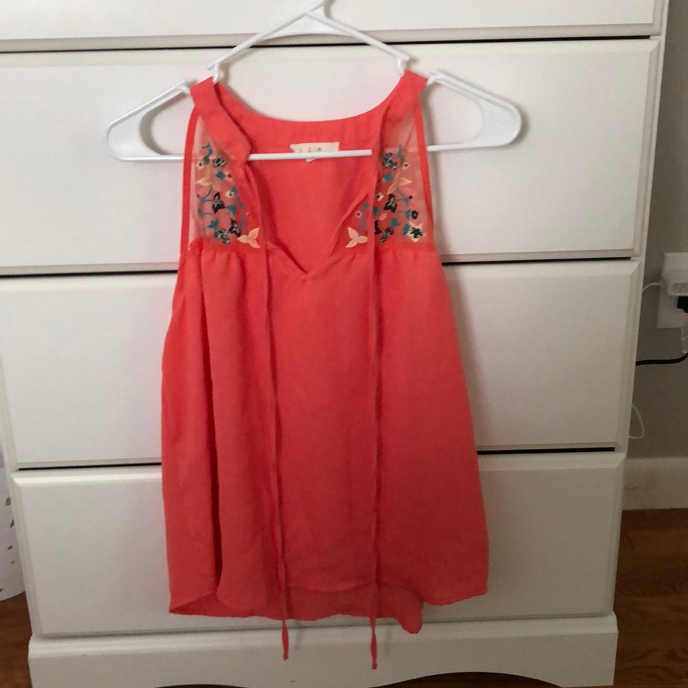 E&M juniors blouse